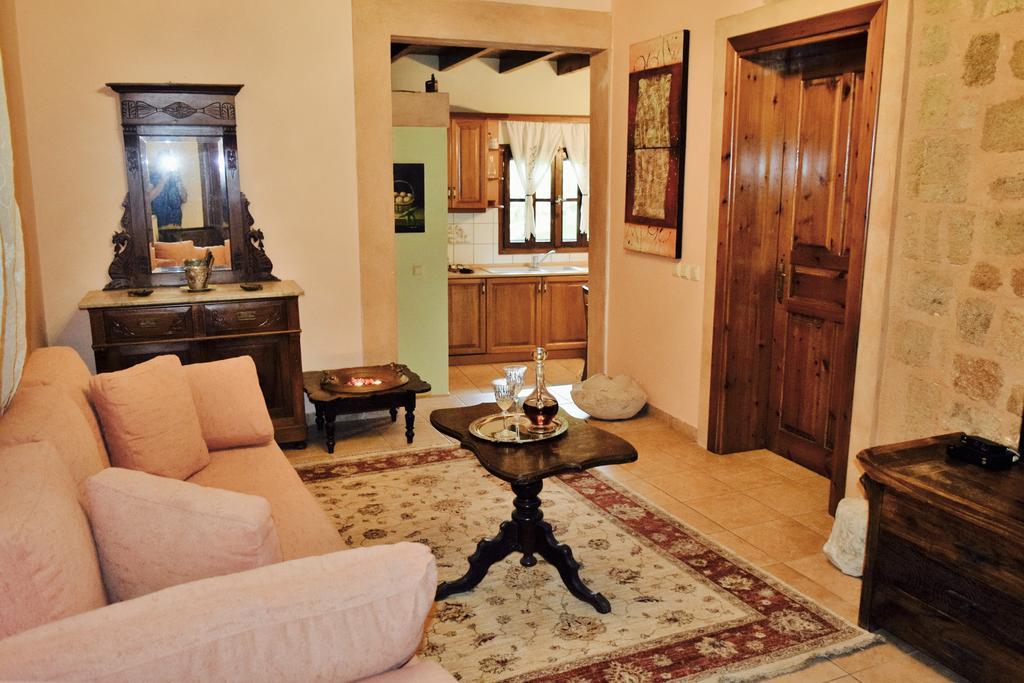 Petrino Aparthotel Rhodes City Buitenkant foto